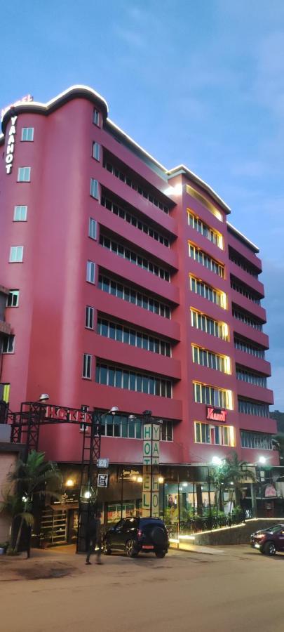 Hotel Yaahot Yaoundé Exterior foto