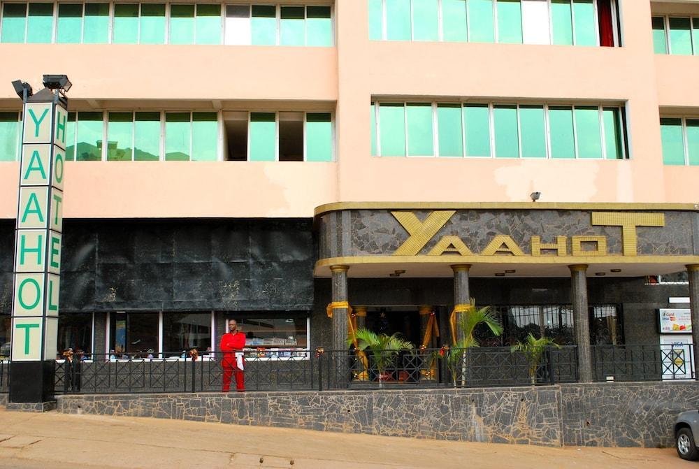 Hotel Yaahot Yaoundé Exterior foto